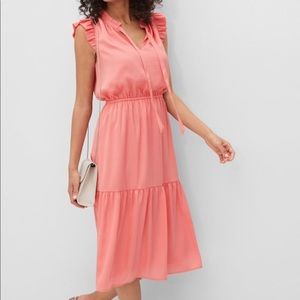 NWT Banana Republic tiered dress